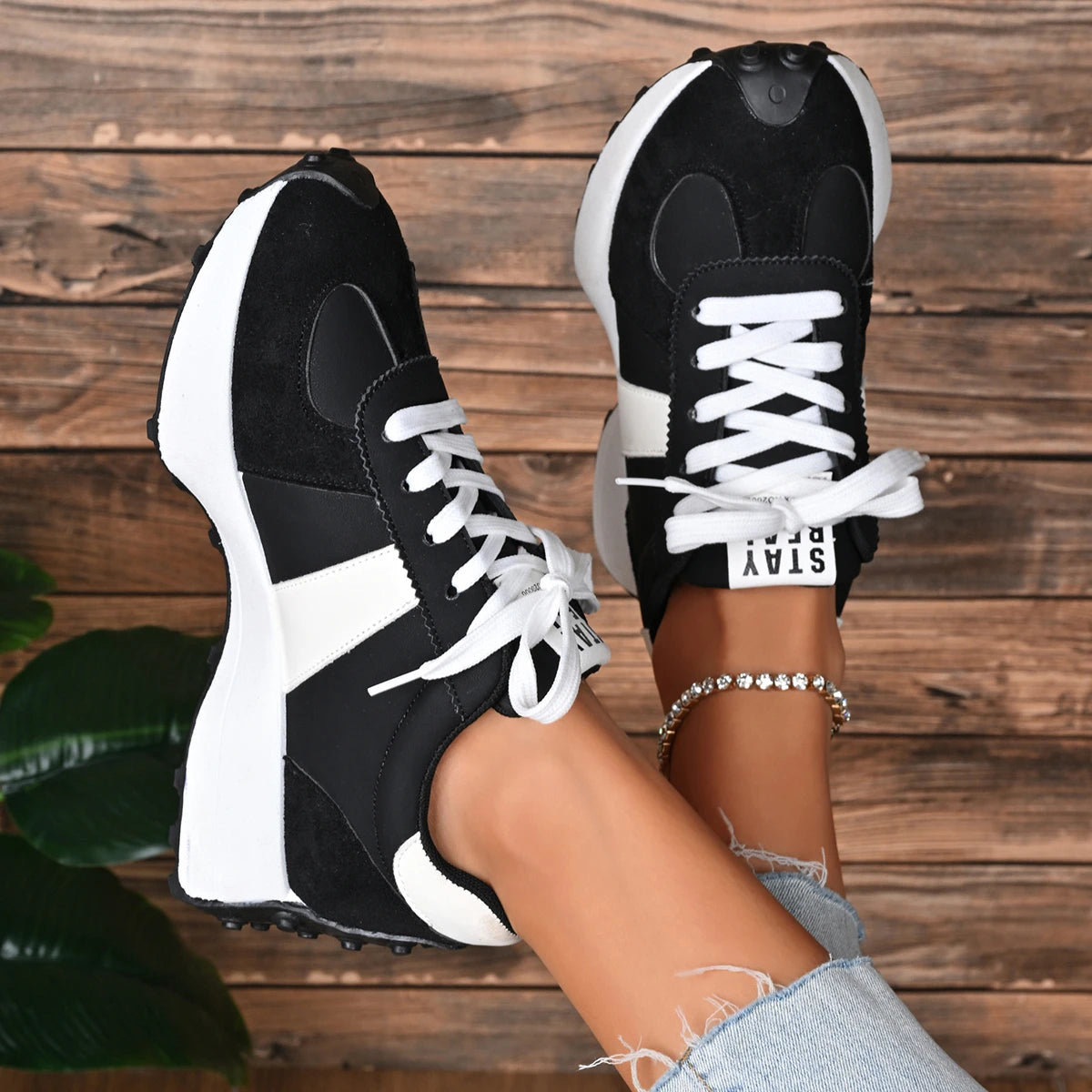 Zapatillas Deportivas Mujer 2025 – Elegancia y Máxima Comodidad