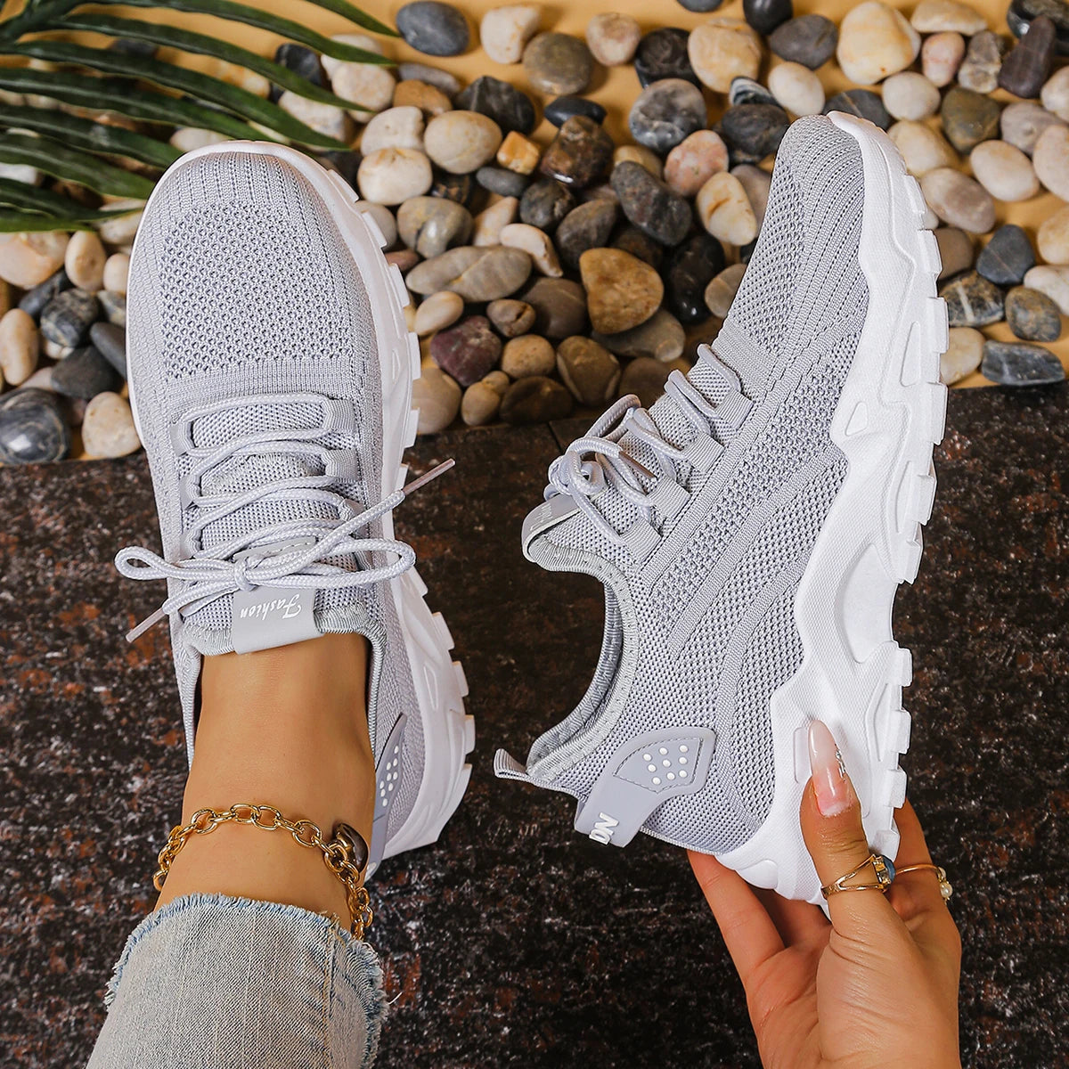 Zapatos Casual Mujer con Correa – Estilo Moderno y Elegante